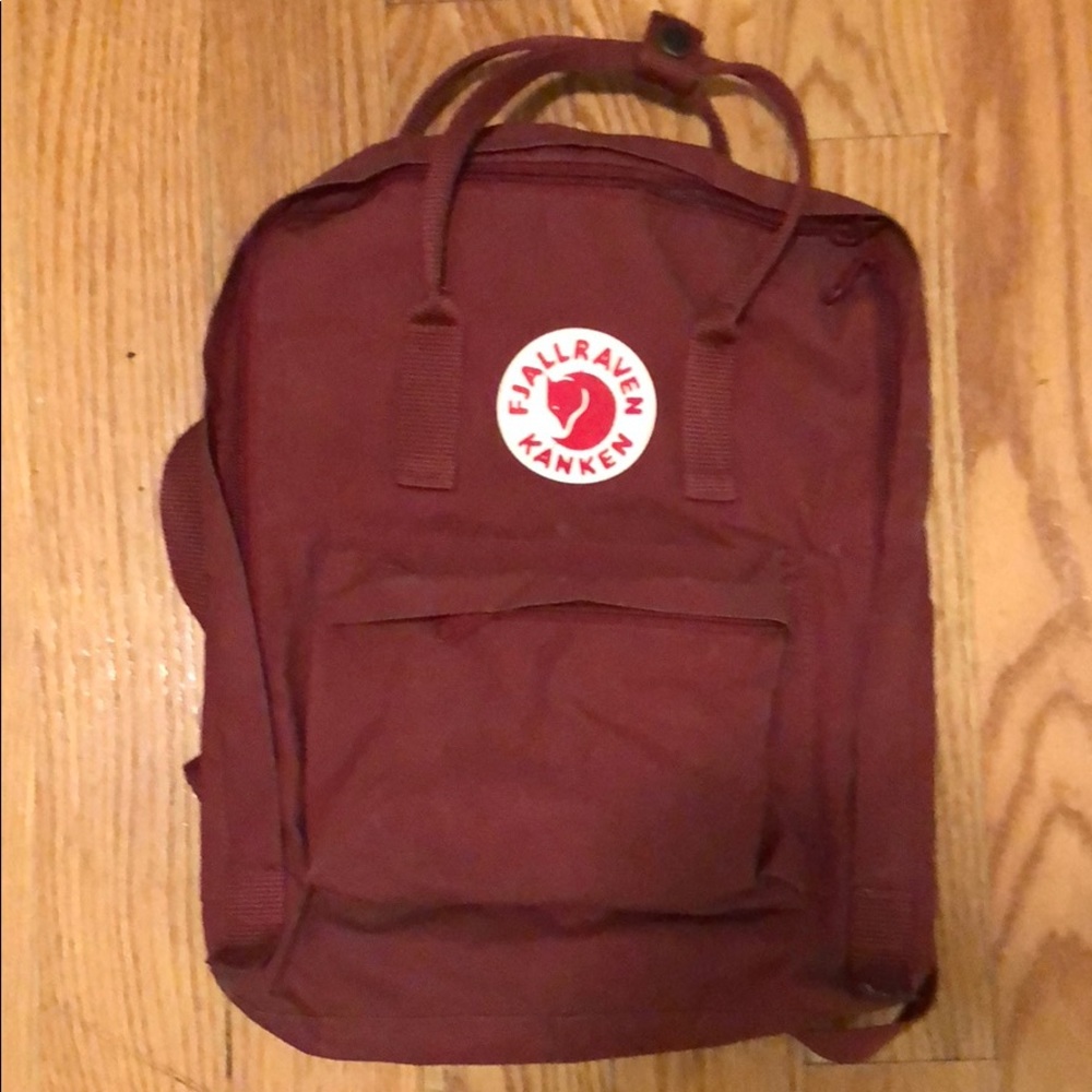 Fjallraven bergundy backpack